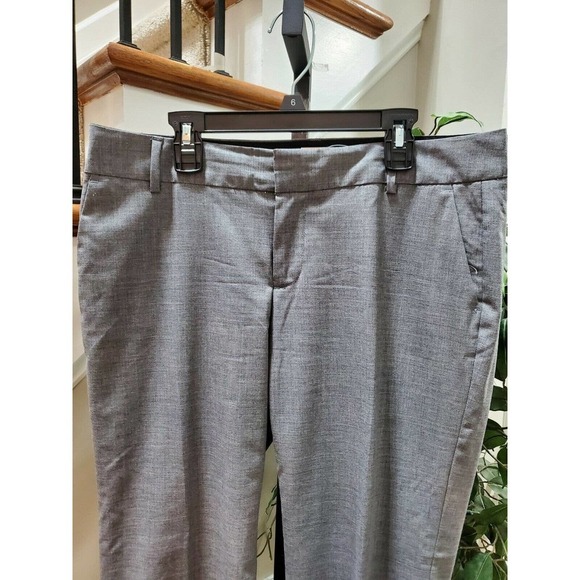 Banana Republic Women Solid Gray Wool Mid Rise Straight Legs Dress Pant Size 8P - Picture 4 of 12